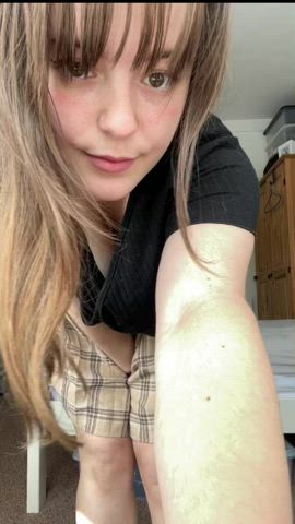Short & thick, can I hop on your dick? 🥺 : video clip