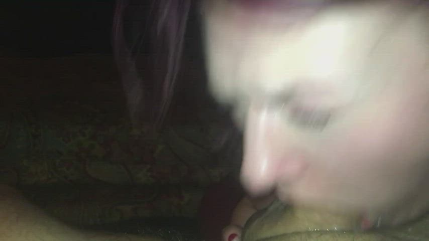 Bimbo gives up her wet throat like a good girl. : video clip