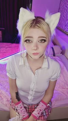 When I'm on a dick, I cum more than once : video clip