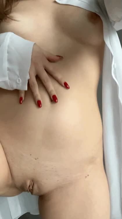 Naked babe - your Valentine's present : video clip