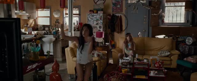 Anna Kendrick & Aubrey Plaza - Mike And Dave Need Wedding Dates Trailer Plot : video clip