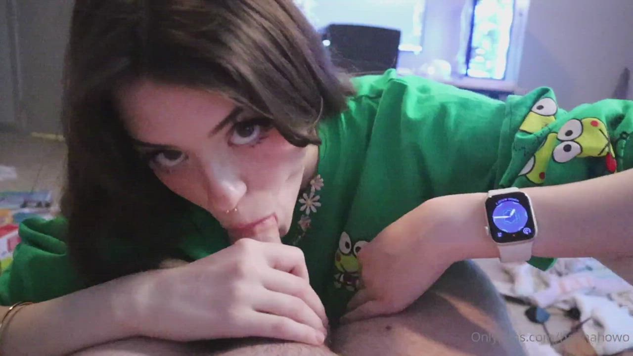 Blowjob by hannah : video clip