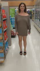 My mom bod make you hard?? : video clip