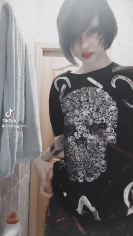 On or off daddy? 👉👈 : video clip