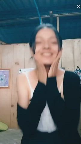 Super cute nipslip : video clip