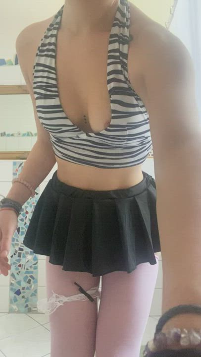 Would you fuck a fresh 19 year old 🙈 : video clip