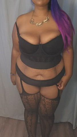 chubby titties jiggle when then bounce : video clip