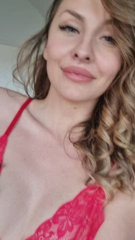 Just a little teaser babe : video clip