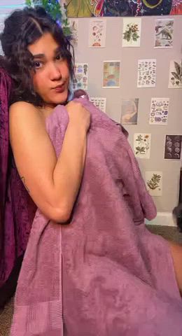 Whoever likes this, can give me my first creampie : video clip