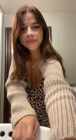 I just couldn't resist showing my body.... i hope nobody saw me haha : video clip