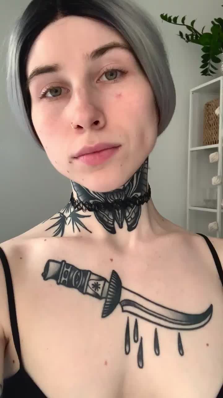 Do you like them saggy ? : video clip