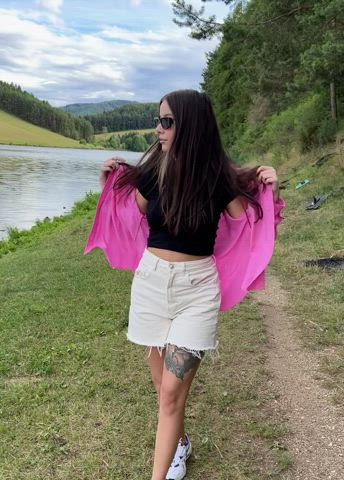 Can u be my camera man sometimes?😝 : video clip