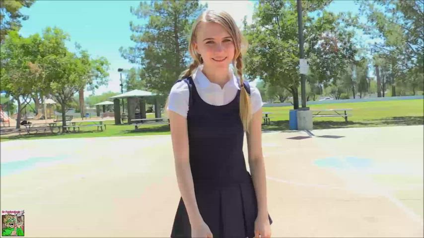 Cute Teen Tease : video clip