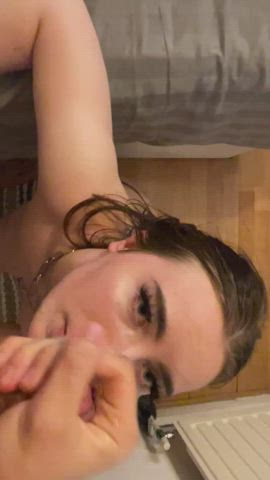 Just moved into a new town and met a hot guy I sucked off : video clip