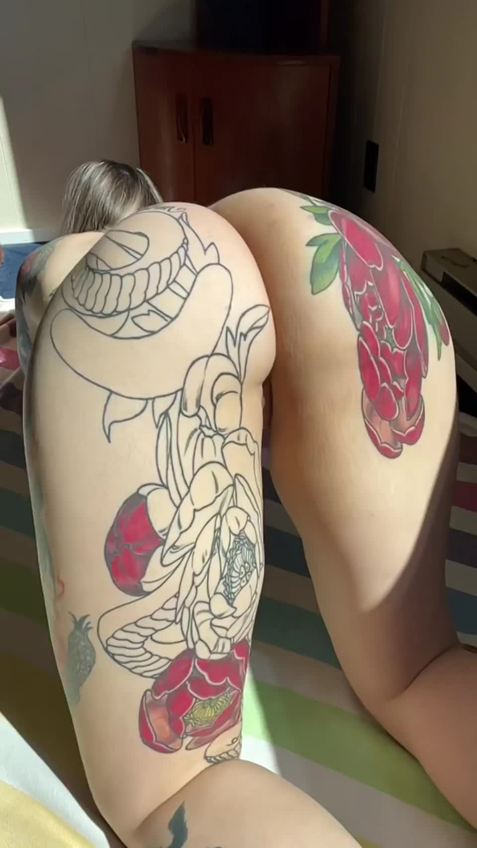 Not sure if you can handle this much ass : video clip