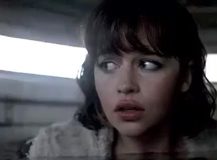 Emilia Clarke has the definition of dick sucking lips : video clip