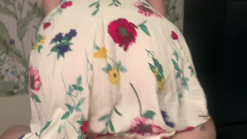 Would you let a woman in her 30’s bounce up and down on your cock : video clip