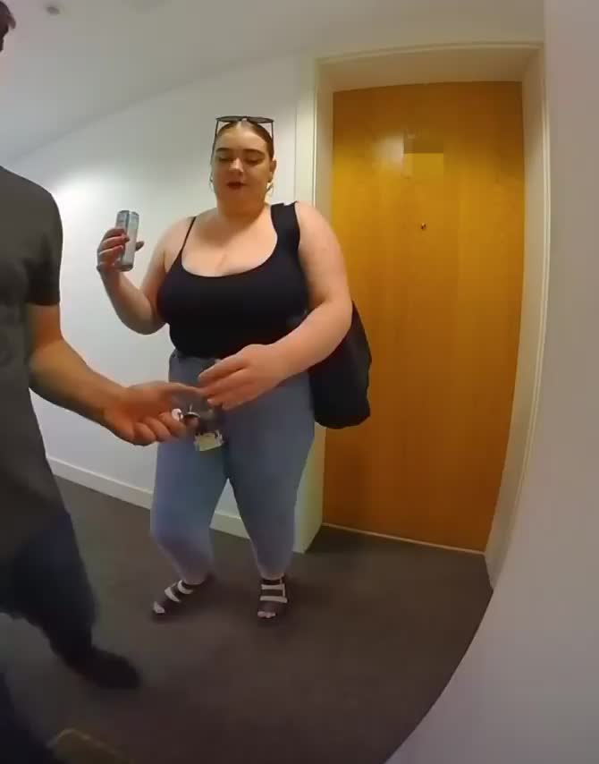 The kind of stuff I’d leave on your ring doorbell : video clip