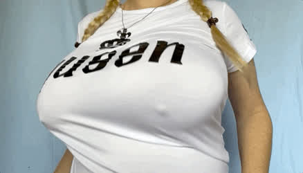 Big braless boobs : video clip