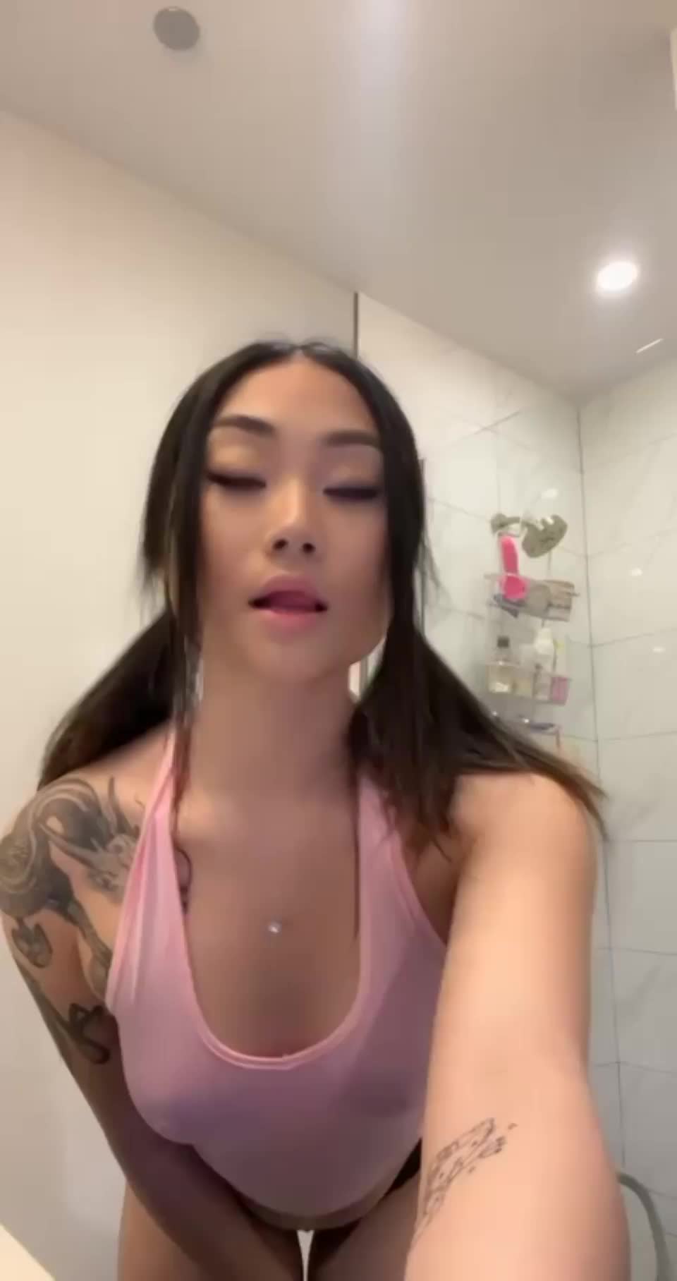 Am I worthy of boners? : video clip