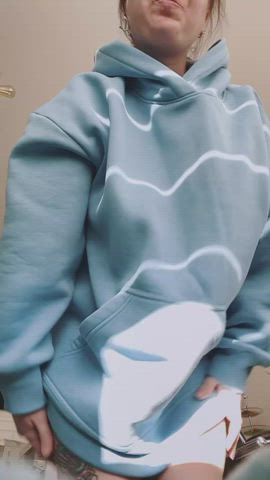 Take off my comfy hoodie:) : video clip
