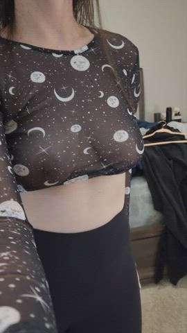 Are you really mooning someone if your ass isn't as pale as the moon? : video clip