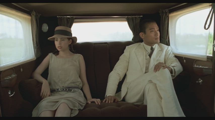 Very young Jane March in The Lover (1992) : video clip