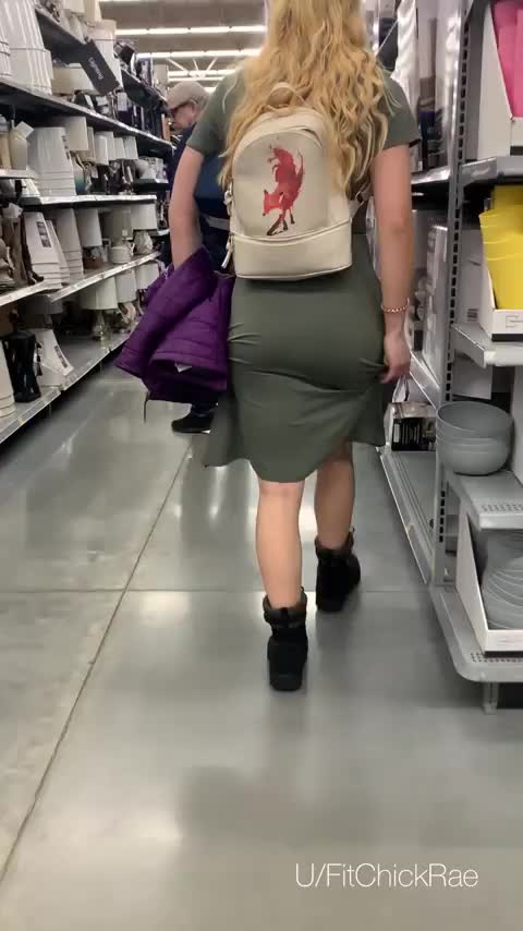Just a little squeeze [gif] : video clip