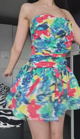 Who needs a bra with tits this perky?! : video clip
