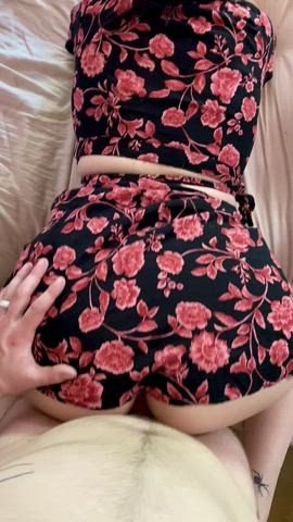 Fucking her so hard it claps 🍑👏 : video clip