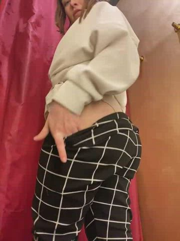 Dressing Room Tease : video clip