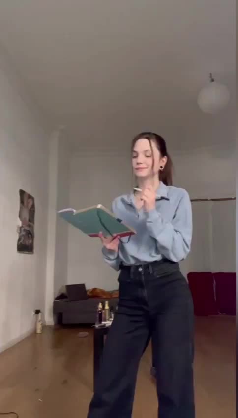 goth slut style its hot? : video clip