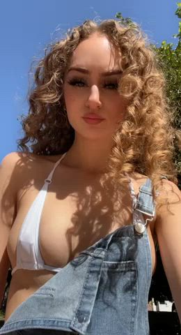 my favorite outfit with a perfect view : video clip