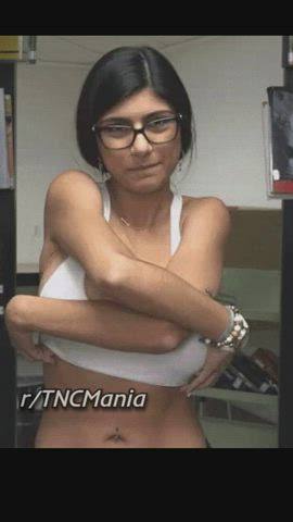 Mia Khalifa revealing her Big Boobs : video clip