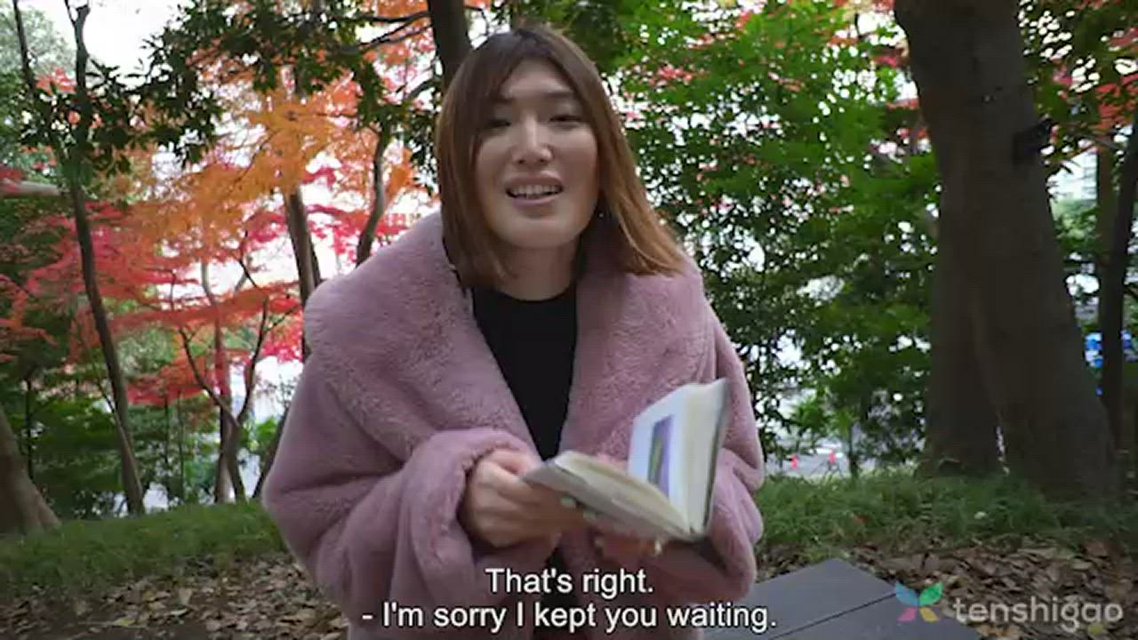 Here is Miss Miku Kanno in a love hotel in Tokyo : video clip