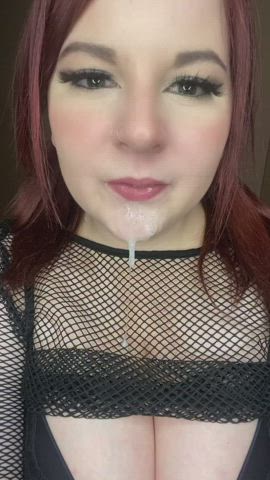 I love tasting and playing with cum🤤 : video clip
