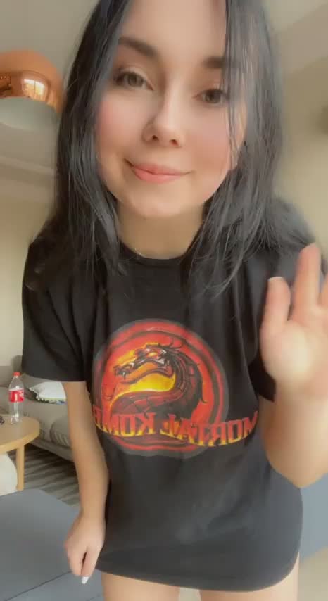 Would you like to fuck my 5’0 busty body? : video clip