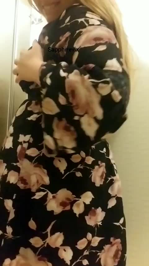 I wonder if my coworkers like the dresses I wear to work : video clip