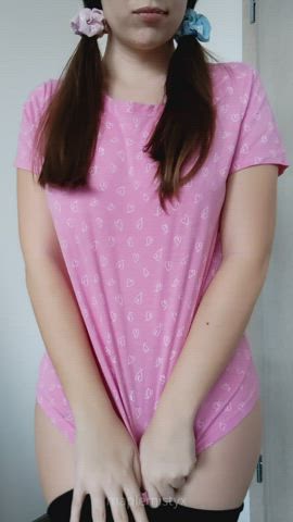 Can my petite 18 yo body turn you on? : video clip
