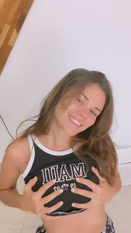 Suck on my tits and I’ll suck your dick, deal? : video clip