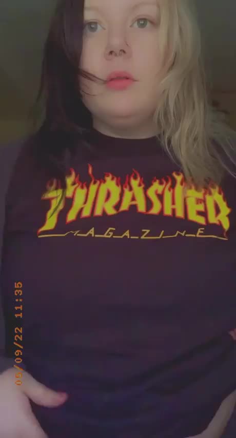 i can be ur big tiddie goth gf : video clip