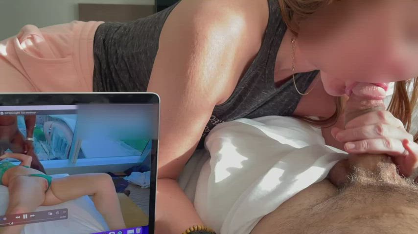 My boyfriend was more than happy when I sucked him off while he watched DFWKnight stretch my pussy out. : video clip