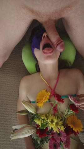 It feels incredible having him use my mouth like this! (OC) : video clip