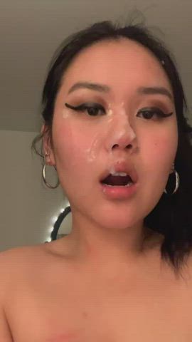 Am I cute with a facial 😇 : video clip