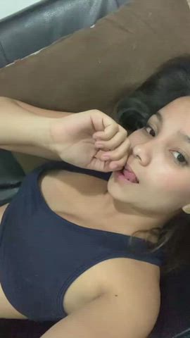I bet you d love me to sit on ur face : video clip