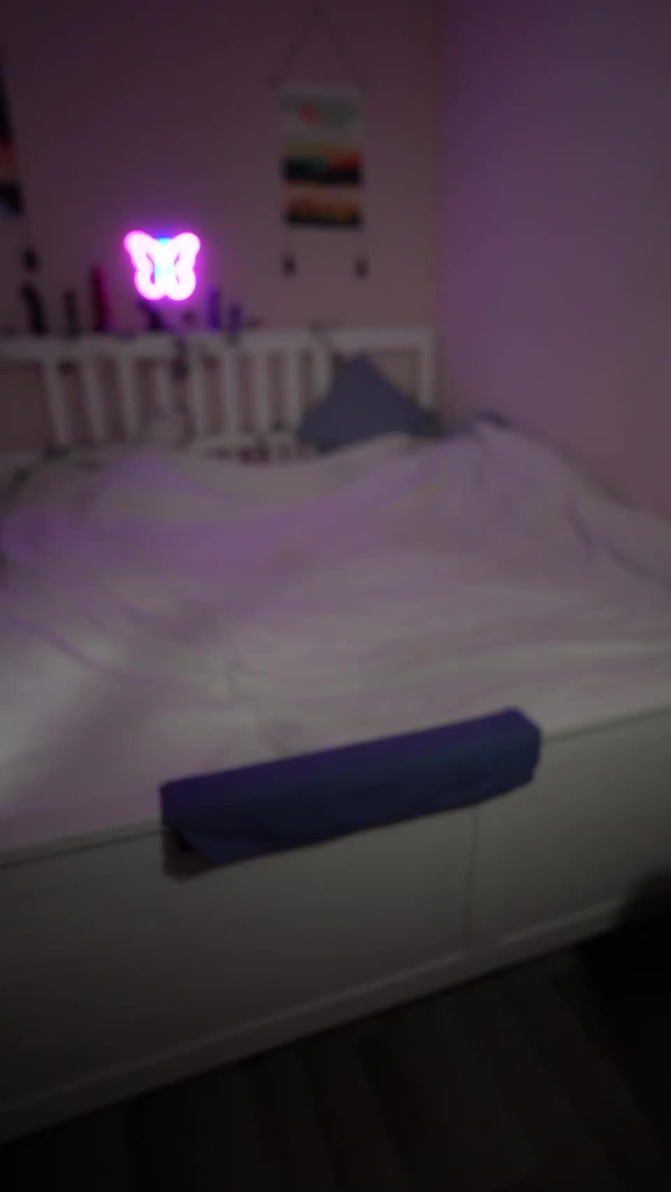 Throwing a naked dance party in my bedroom after work and you're invited : video clip
