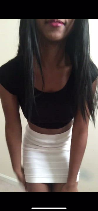 Indian Trini Strip : video clip