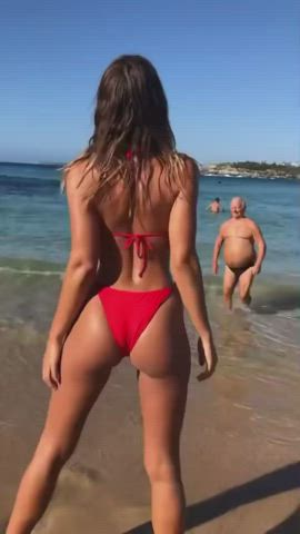 Perfect photobomb : video clip