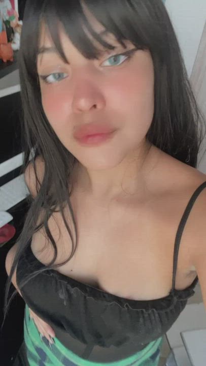 Only boobs : video clip