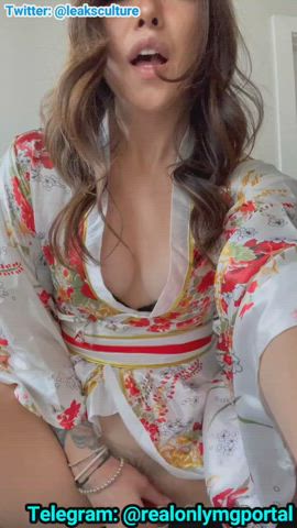 Tasty Waifu 🥺👅 : video clip